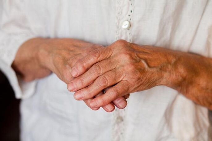 Sāpes roku locītavās bieži traucē gados vecākiem cilvēkiem